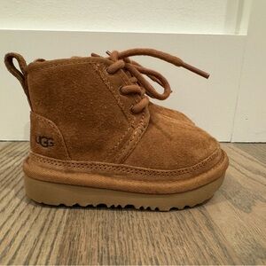 Uggs toddler size 7